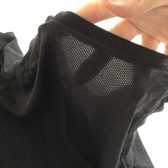 Zella Workout Mesh Panel Short Sleeve Top Small - Picture 11 of 11